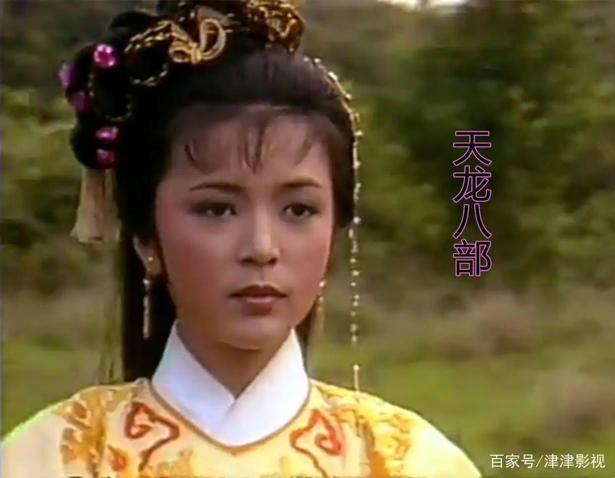 82版《天龙八部》，黄日华的虚竹妙趣横生，他的乔峰也极赋神韵