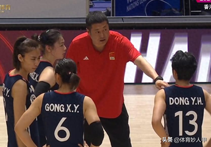 0-3输意大利！中国女排却有1大收获，21岁小将爆发：世界级水平