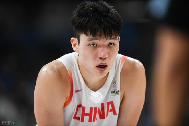 肥牛自由!杨瀚森拉斯维加斯吃中国火锅自助,一人50美元牛羊肉畅吃