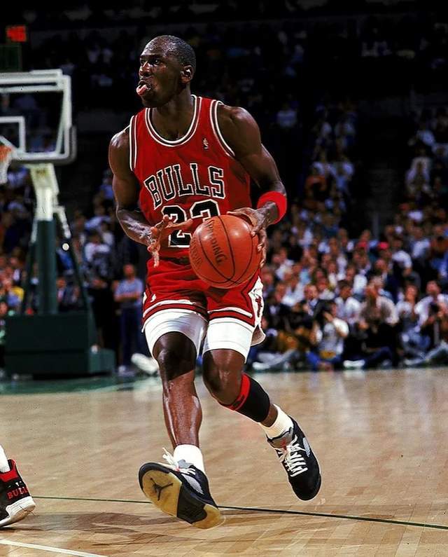 美媒BR每年都评NBA历史百大球星，标准却都不一样，只记得乔1詹2