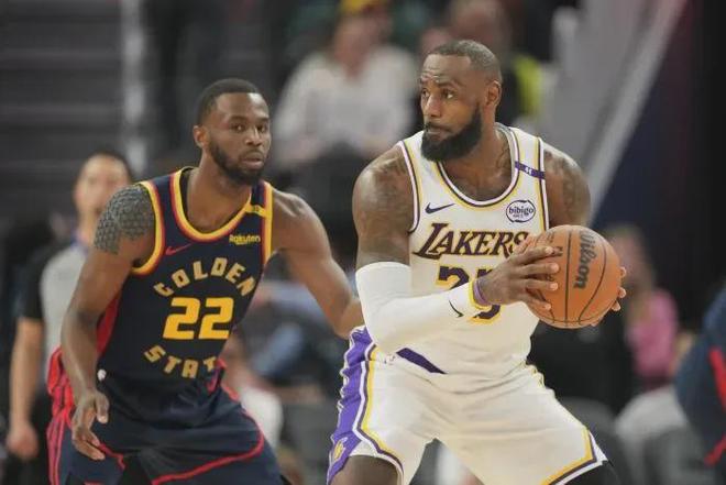 NBA分析师提议将詹姆斯交易到尼克斯，换取2.204亿美元球星